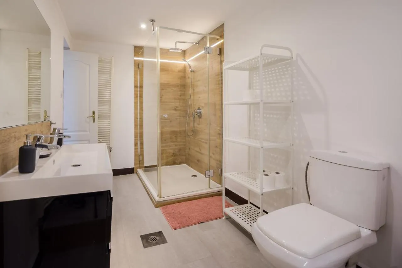 Apartment Dolly'S Duplex Home With Free Netflix Budapest