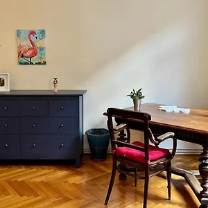 Zen By Market Hostal